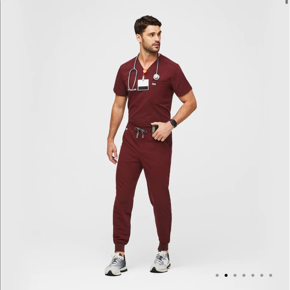 Men’s Burgundy Figs Tensen Jogger Scrub Pants - small